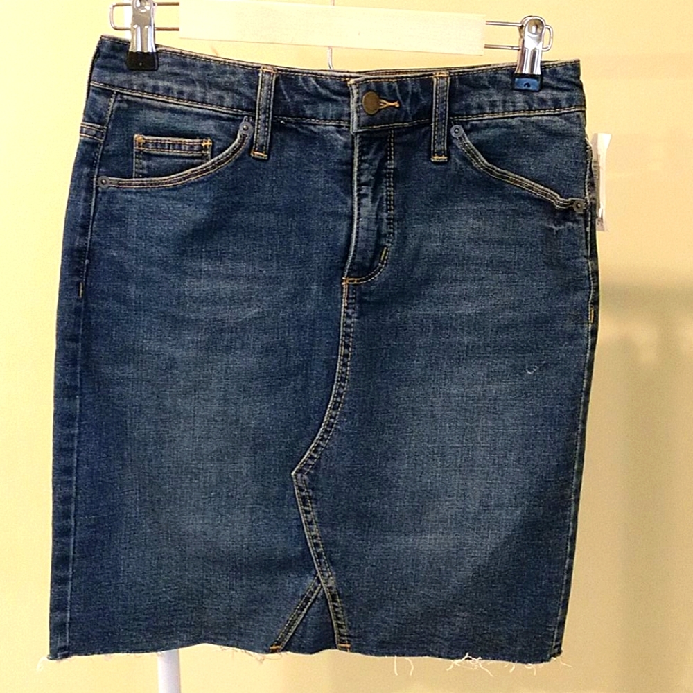 Universal thread Jean skirt size 6
